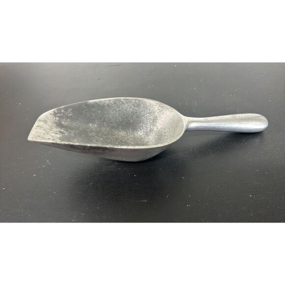 Wagner Ware Aluminum Scoop Vintage